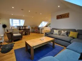 Bass View Cellardyke- contemporary coastal stay