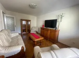 Spital 3 camere Piață 7 Nov