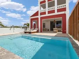Laguna Serena Villa with a private pool on the Laguna Marina and an extra large outdoor area