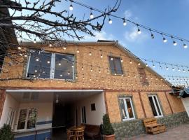 Dilij Arzni, מלון בארזני