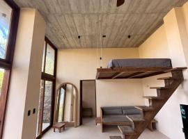 Luxury open Loft in Villa close to secluded beaches La Boquilla y playa del Muerto, Hotel in San Pedro Pochutla
