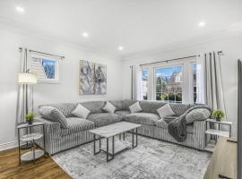 Romeo & Juliet Niagara Retreat - Clifton Hill, hotelli Niagara Fallsissa