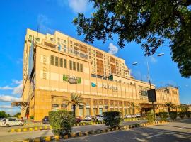 Goldcrest Mall & Residency Luxury Apartments by Alvis Suite, viešbutis mieste Lahoras