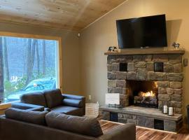 Sullivan Trail Cottage, hotel a Tannersville