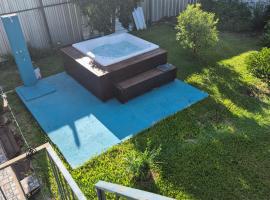 Jazmín del Este, hotel a Federación