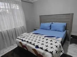 Mama R's Hostel Life Experience