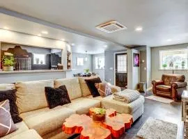 'Little House on the Lot' Dryden Townhome: Pets OK