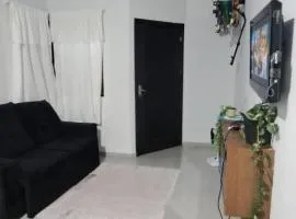 Casa próximo a beira mar, próximo de mercados e farmácias e bem localizada