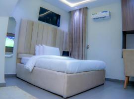 Mama에 위치한 호텔 Majesty Residences