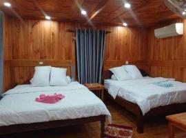 Chi Phat River lodge, ξενοδοχείο σε Chi Phat