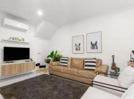 Coastal Escape Watch Horses Pass Walk to Beach