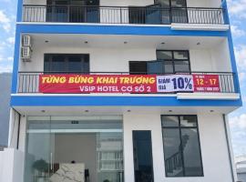 Visip 2 Hotel, hotel in Van Chan