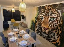 Central Medellín 3BR appartment awe-inspiring Jaguar Mural