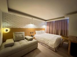 浮逸旅館 - 台中車站館, ξενοδοχείο σε Taichung