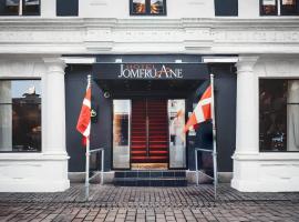 Dancenter Hotel Jomfru Ane, hotel s parkov&aacute;n&iacute;m v destinaci Aalborg