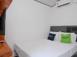 Urbanview Bimo Homestay near Sindu Kusuma Edupark Yogyakarta, hotel v destinaci Jetis