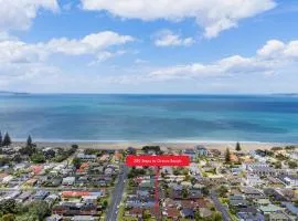 300 meters to Orewa Beach Holiday Home