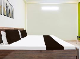 SPOT ON Love Buffet Restaurant & Benquet Holl, hotel a Juhi Bari