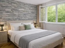Comfort 14 Stylish City Apartment