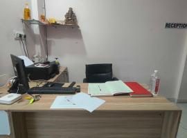 Hotel O Ring Road Nagpur Formerly Glory Inn, khách sạn ở Nagpur