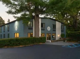 Hotel Vervana, Trademark Collection by Wyndham