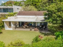 Hilltop Top Garden Villa CAN