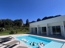 วันทน่า พูลวิลล่า เนินมะปราง, self-catering accommodation in Ban Mung