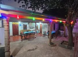 Meera House & Tourist Inn