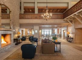 Santa Marina Arachova Resort & Spa, hotel in Arachova