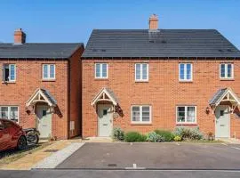 House Launton Village - close to Tythe Barn, Blenheim Palace & Bicester Shopping