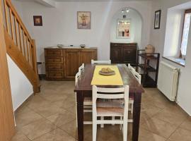 Kraska hisa, коттедж в Комене