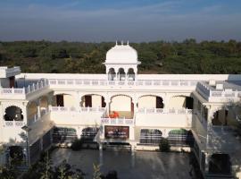 Chandra Bagh, hotel en Māvli