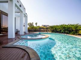 Libentia Hotel & Poolvilla, hotel i Jeju