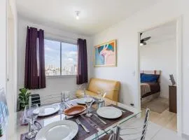 Apartamento com espaço de trabalho completo - Estação João Dias CPTM