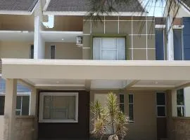 Danka Taman Golf Residence