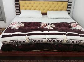 Islamabad hotel & Guest House, hotel em Mingora