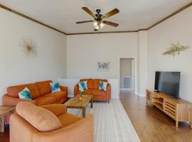 Waterfront Hideaway, Hotel in La Marque