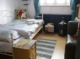 One bedroomed room in quirky house