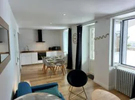 Le Bompard 50 m2 Villa Art Déco Plein centre avec jardin