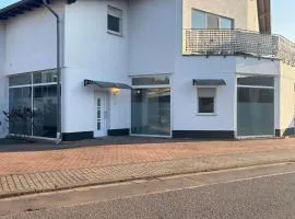 Gemütliche 100m2 Unterkunft mit Küche, Bad, 2 Schlafzimmer, Wohnzimmer an der Saar und Nahe der A8