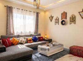 Azra Homes Famille uniquement, hotel en Saidia
