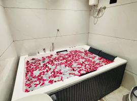 Hotel A One, hotel i Jāmb