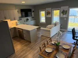 1 Bed - King size Nature to City Getaway