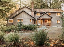 Mount Baker Cabin #3 Cabin โรงแรมในWarnick