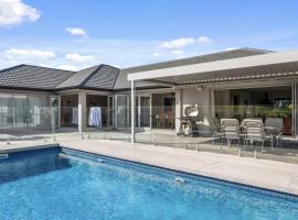 The Wine Country Retreat by Homello, hotel a Kumeu