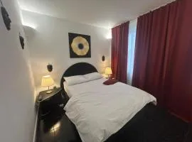 SkyView-Ateneu-Sala Palatului -Self check-in and out