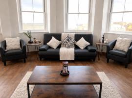 The Imperial Beachfront Penthouse Suite, hotel i Margate