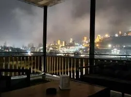 hotel "Riverside Mestia"