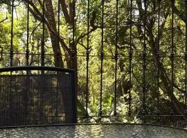 Refugio La Quinta - Hogar colindando al Parque