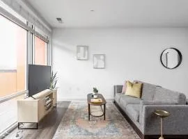 CozySuites at 747 Apts